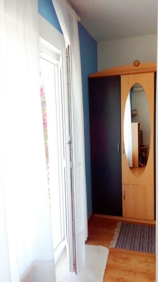 Apartmani Komunela أوماغ المظهر الخارجي الصورة