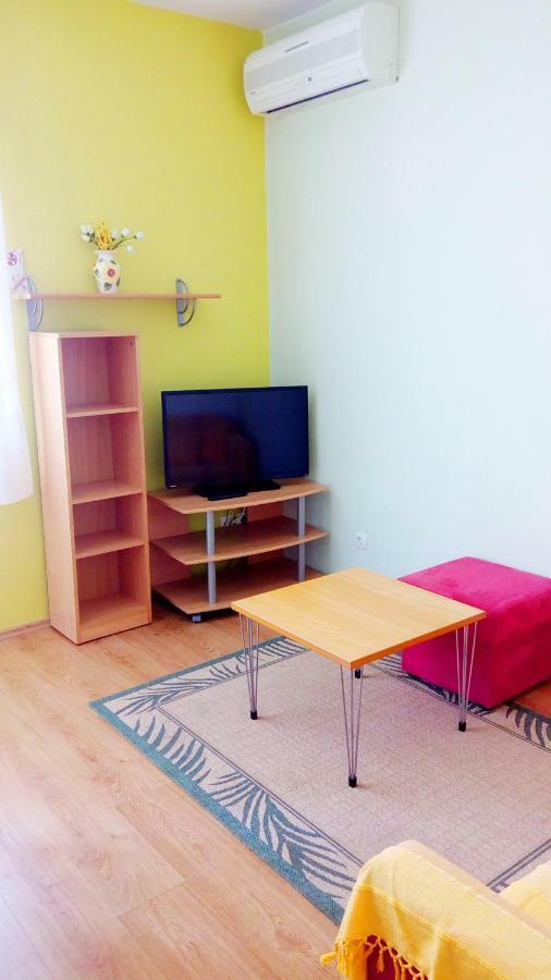 Apartmani Komunela أوماغ المظهر الخارجي الصورة