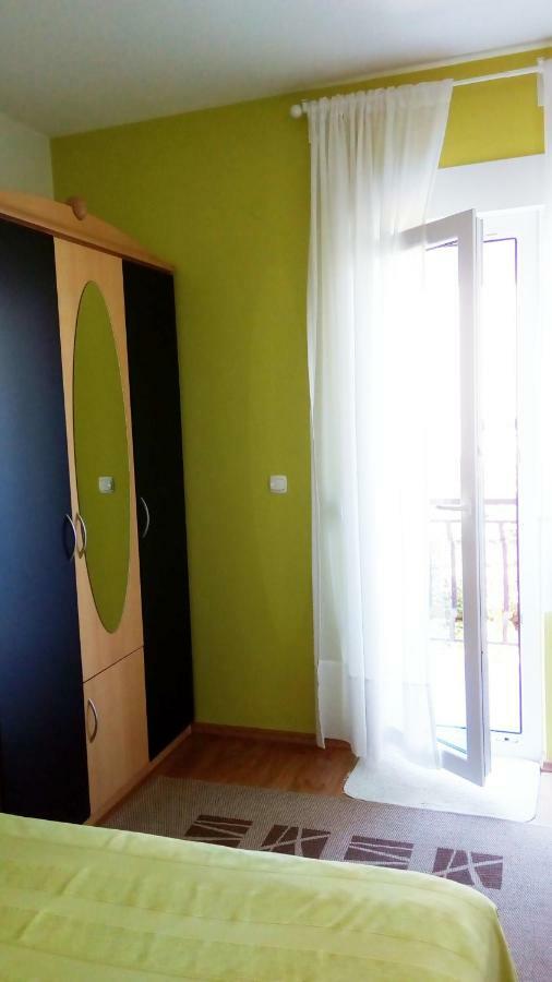 Apartmani Komunela أوماغ المظهر الخارجي الصورة
